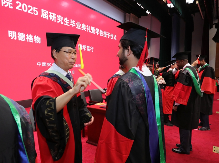 杨书记.jpg